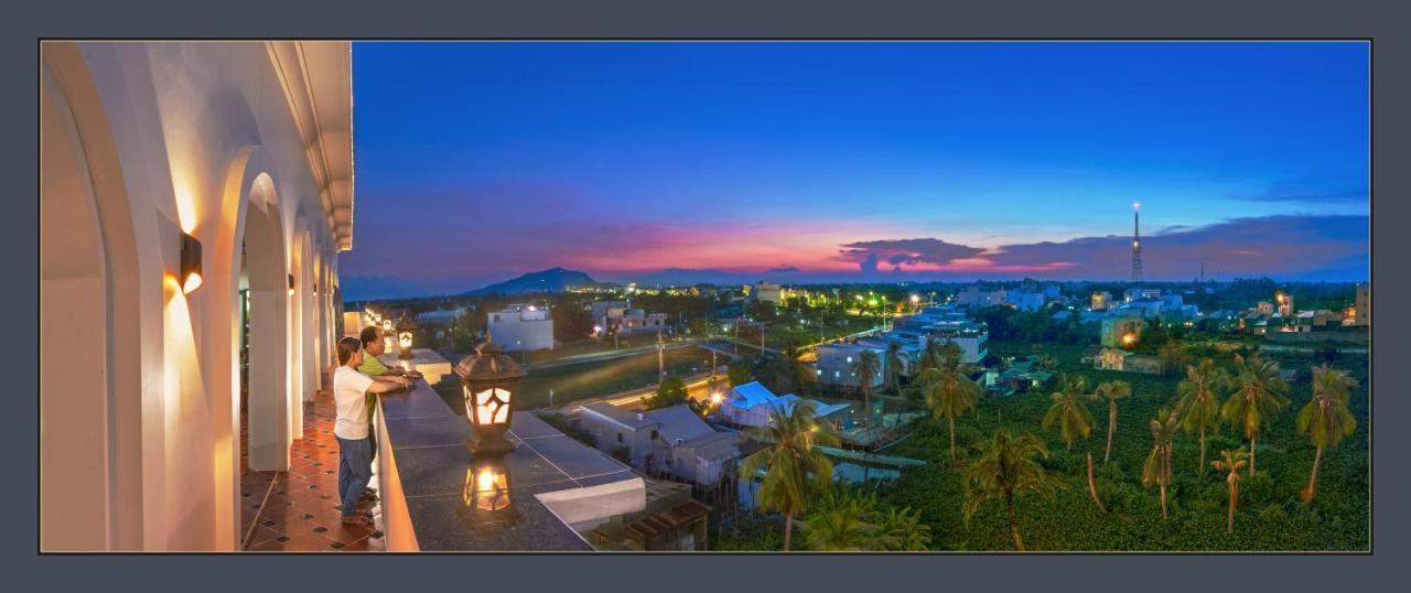 khách Sạn Yên Châu Chau Doc Extérieur photo